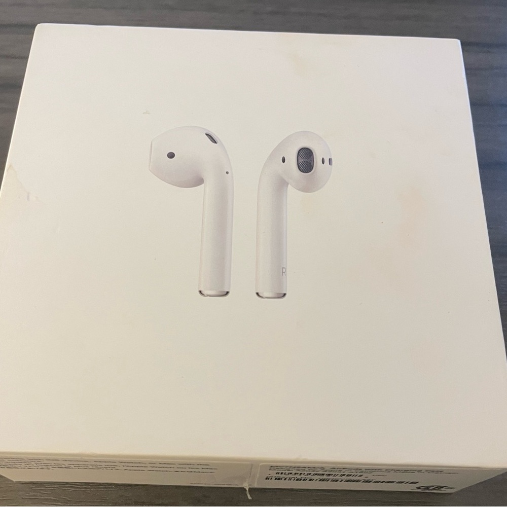 Airpods with charging case